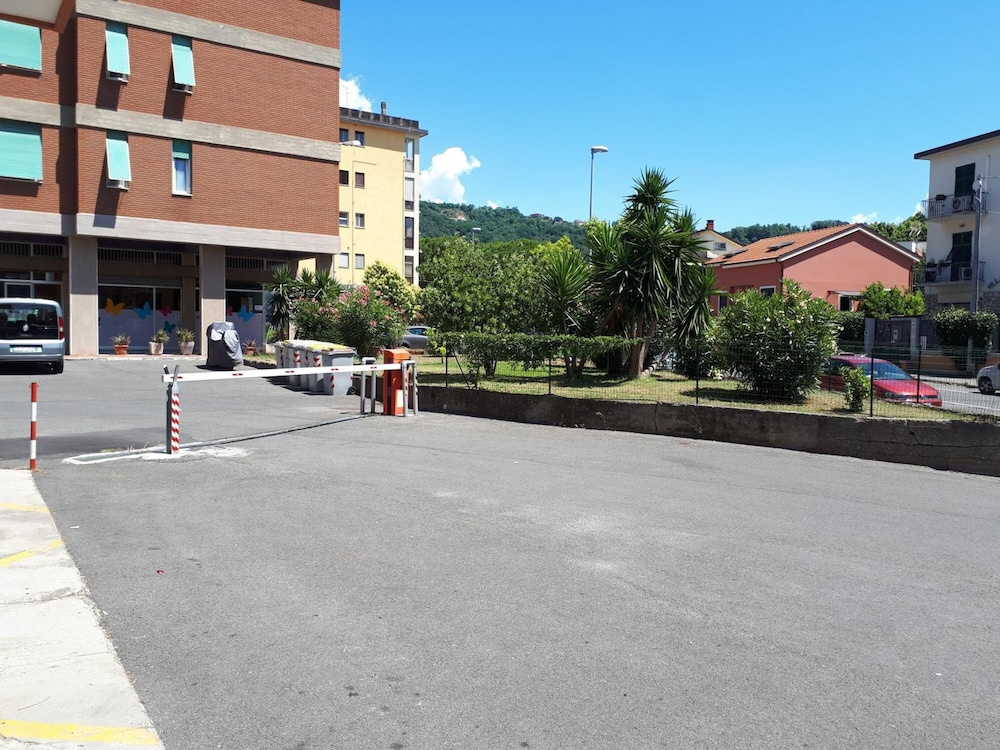 Cà Rossi City House