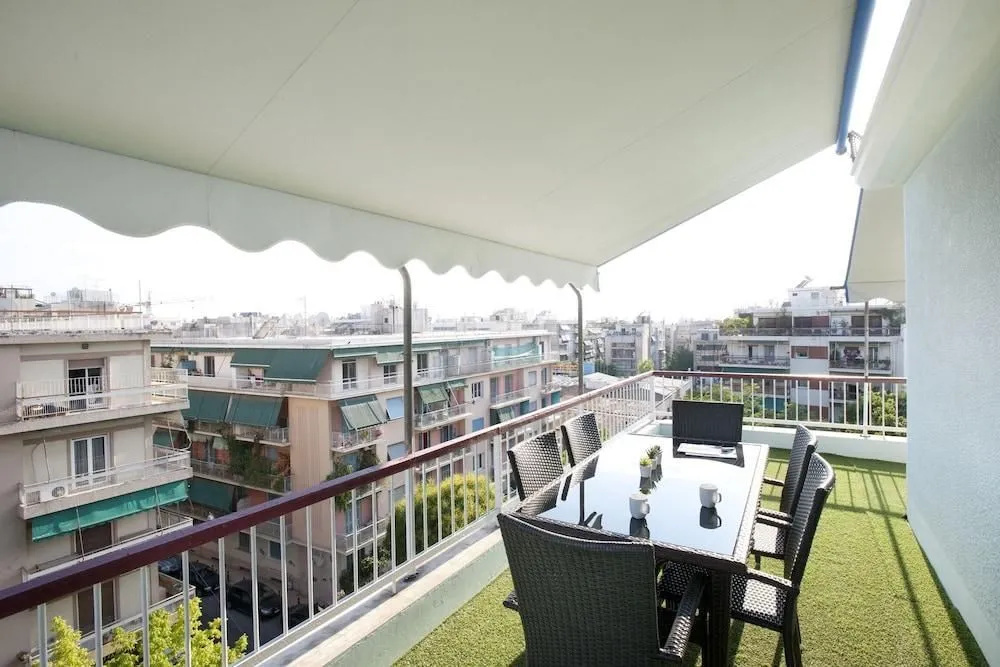 Ano Patisia, A 5th floor penthouse