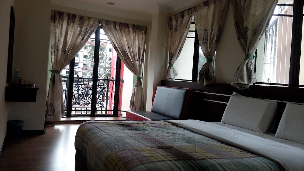 Hong Kong Hotel