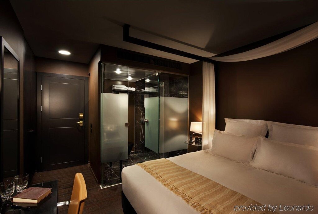 Brown TLV Urban Hotel by null