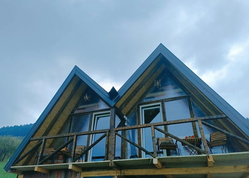 Bosnian Pyramid Glamping