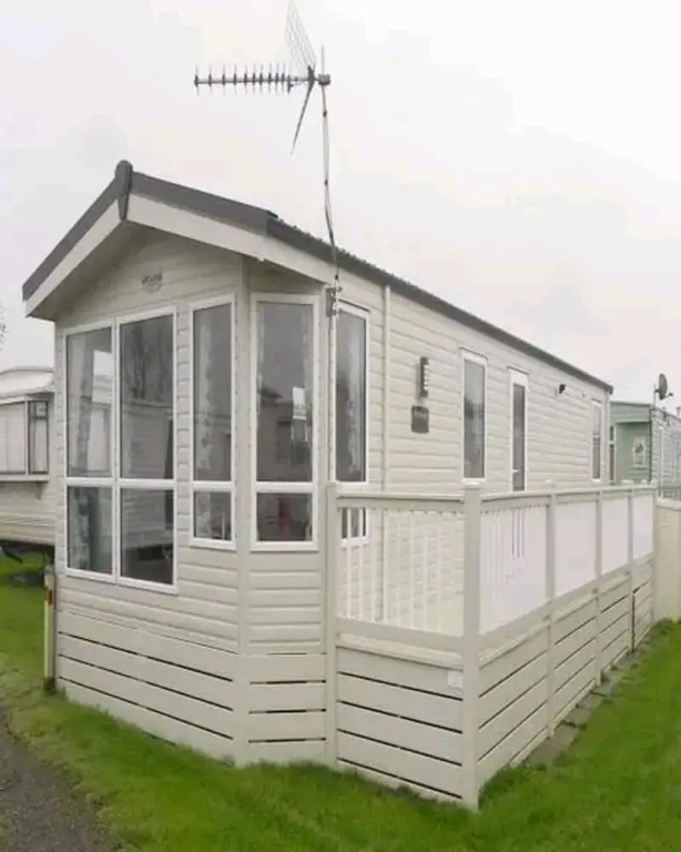 Luxury 2 Bed Caravan Heacham Beach Pets go Free