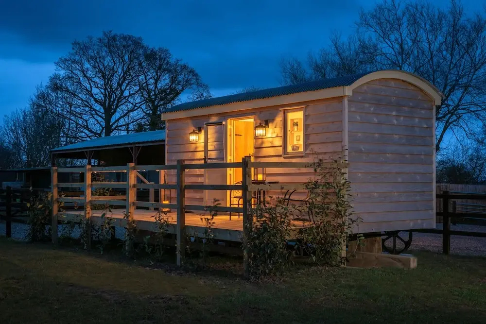 Hillside View Shepherds Hut