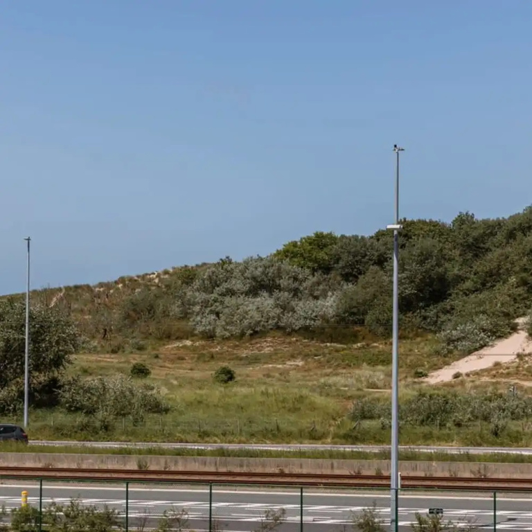 Bright Apartment With Parking Near the Beach