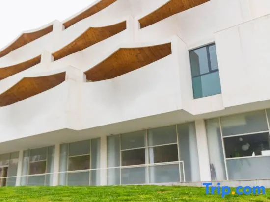 Yuntai Mountain Sky Courtyard Designer Hotel