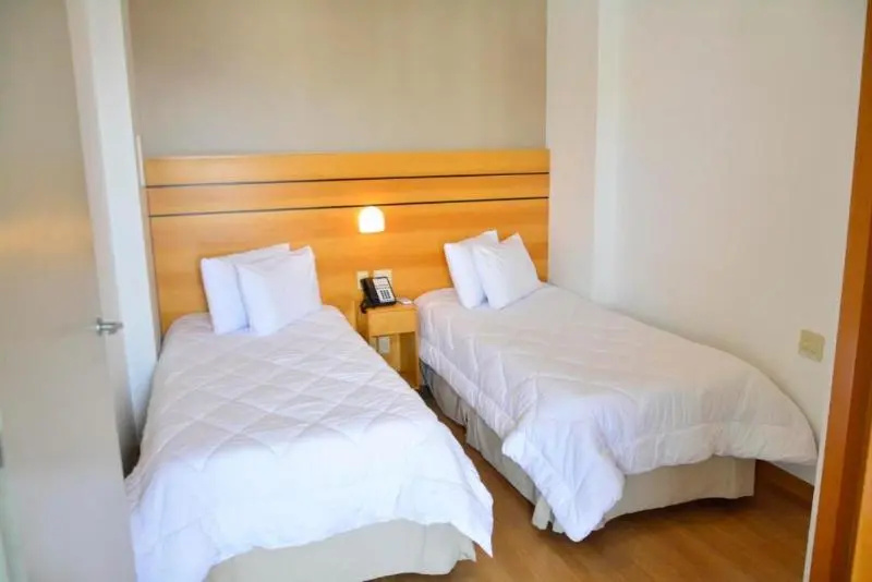 San Diego Suites Lourdes - Chambres