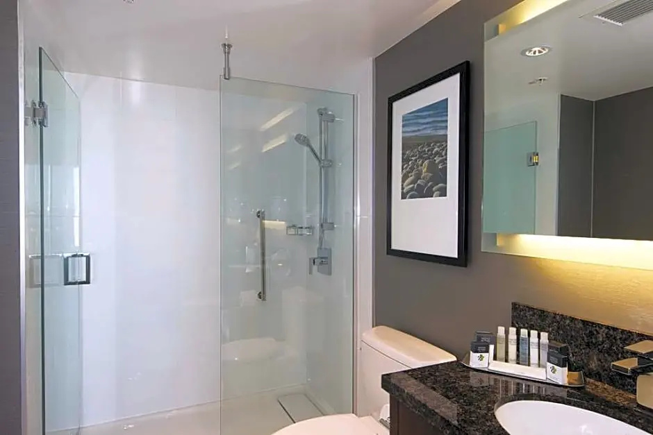 Standard Double room with water view (full double bed)