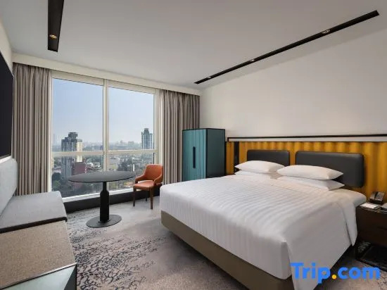 Premier room