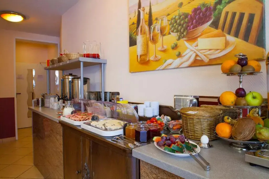 Food & Beverage