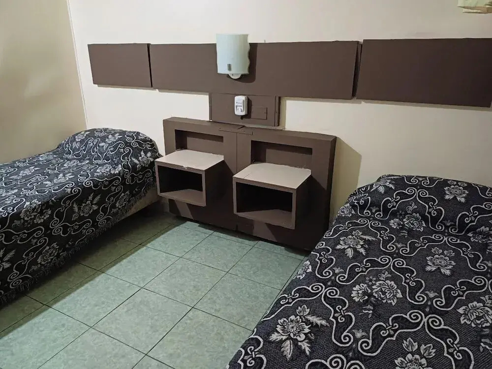 Economy room