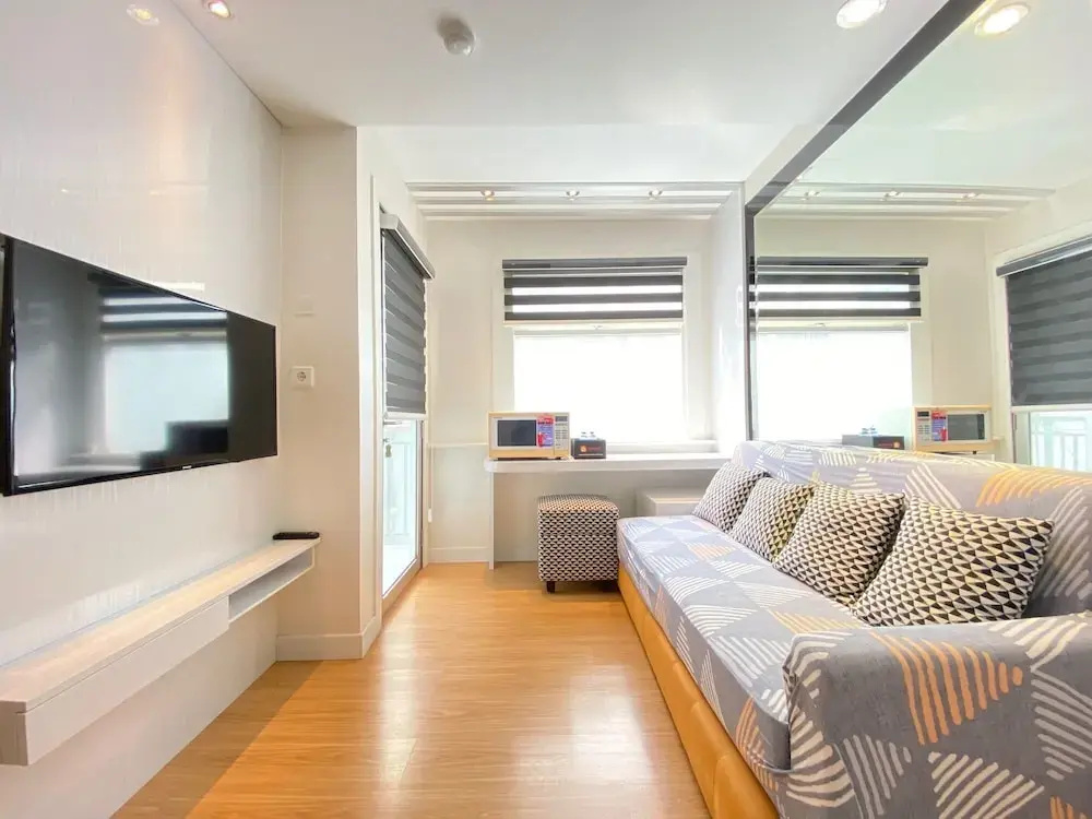 Deluxe & Stylish 2BR at Grand Asia Afrika Apartment near Braga City Walk