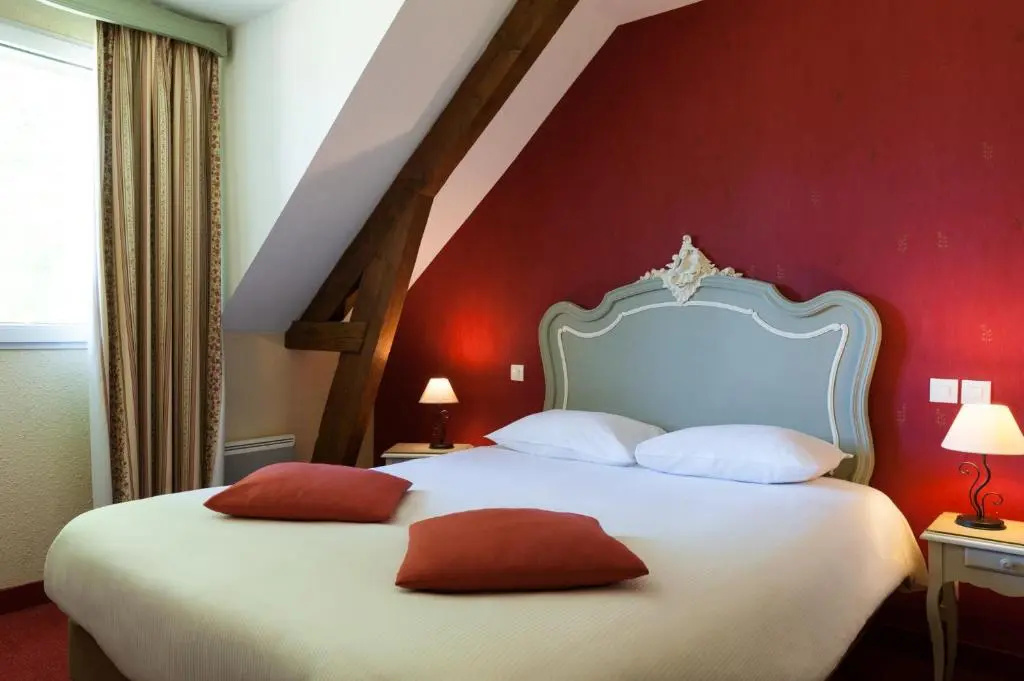 Standard Double room (full double bed)