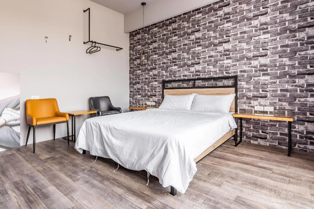 Standard Double room (full double bed)