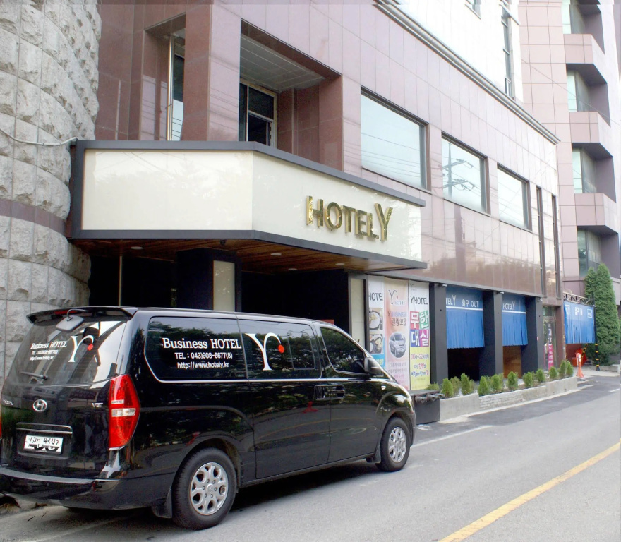 Y Ocean Tourist Hotel