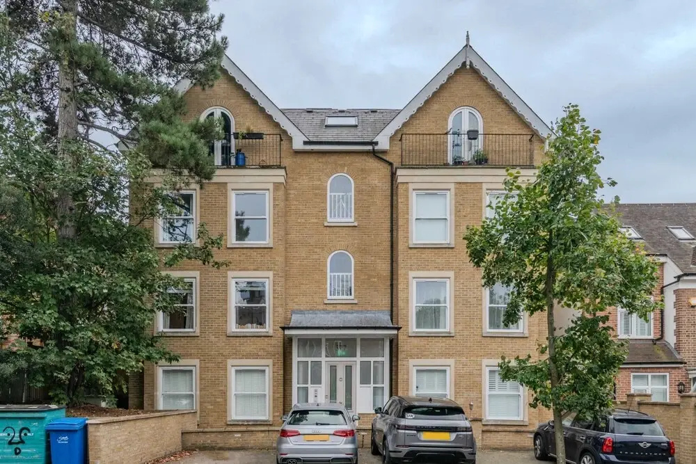 Beautiful 2 Bed, 2 Bath Abode In Dulwich