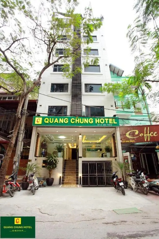 RedDoorz Plus Quang Chung Hotel