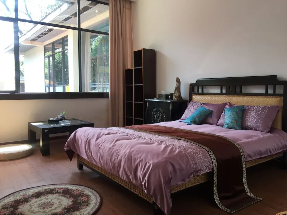 Comfort room