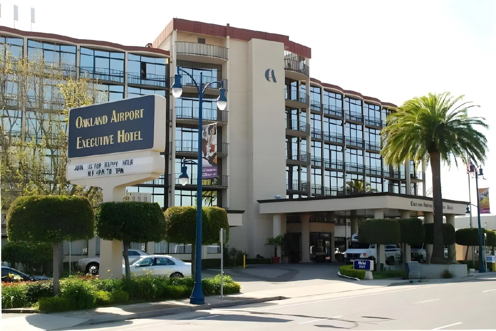 Oakland Airport Executive Hotel