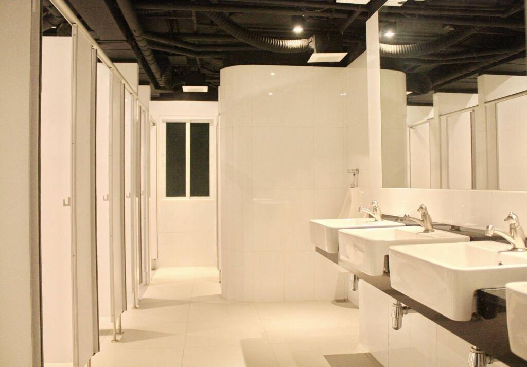 BearPacker Patong Hostel by null