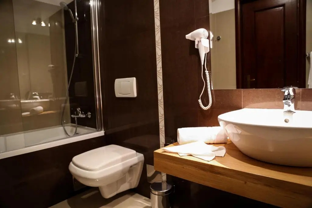 Standard Double room with balcony (full double bed)