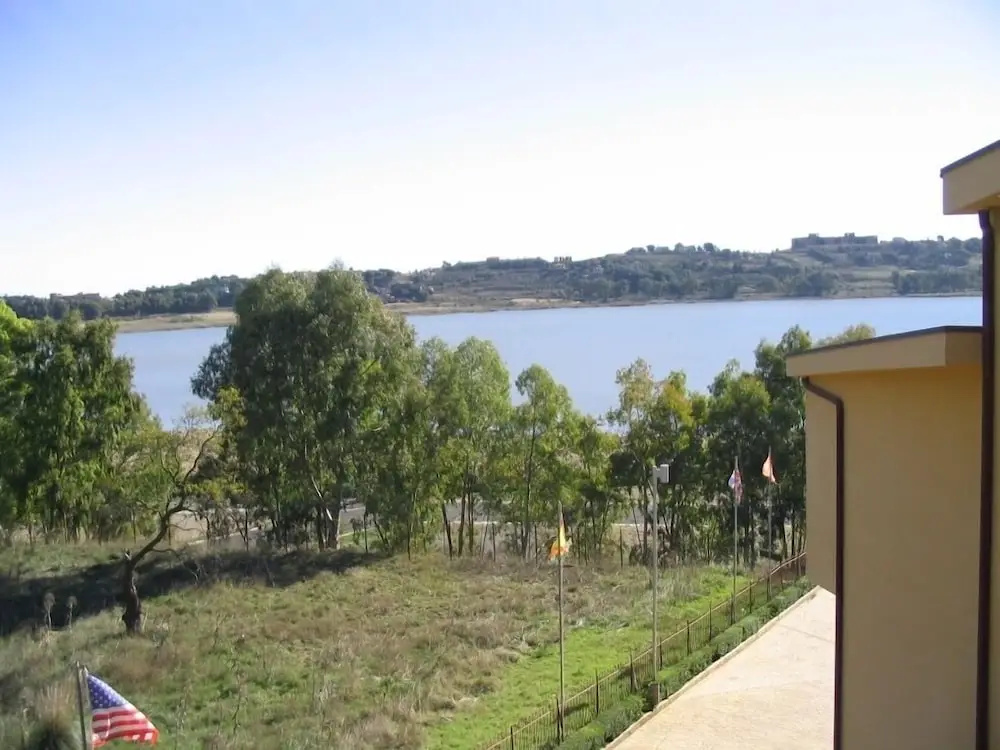 Balcony & Terrace