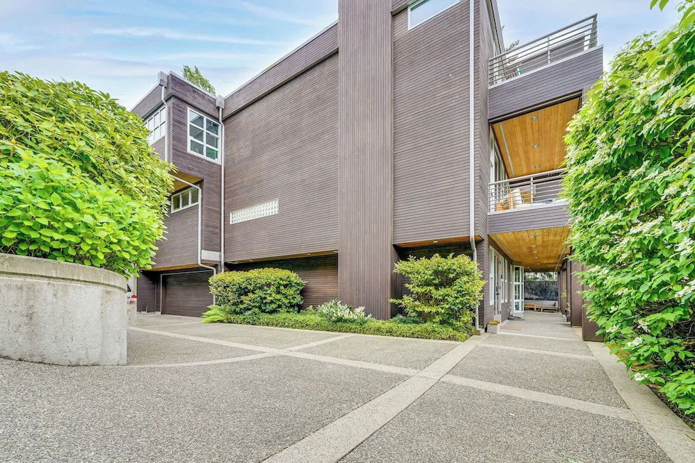 Private Waterfront Residence w/ Boat Dock Access