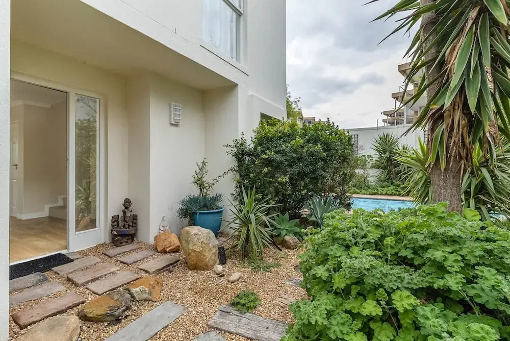 3 Bedroom Family Home - Houtbay