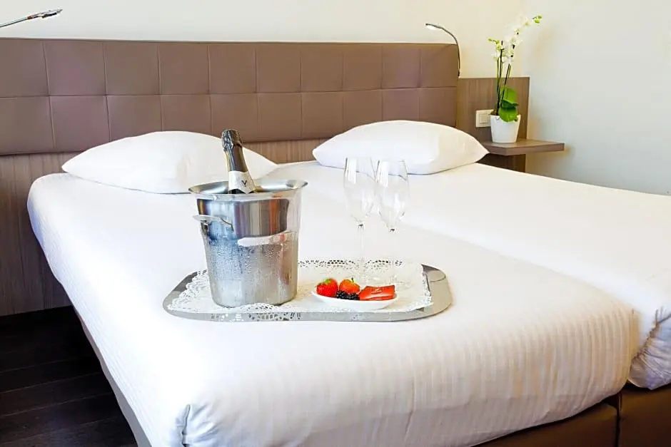 Theater Hotel - Chambres