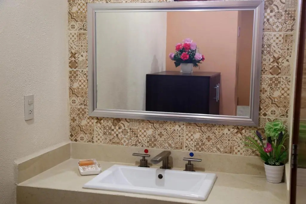 Hotel Plaza Bernal - Chambres