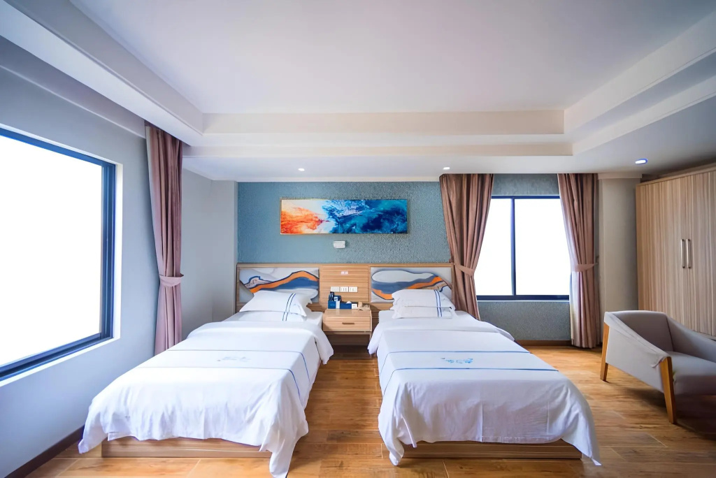 Erus Suites Hotel Boracay — 3