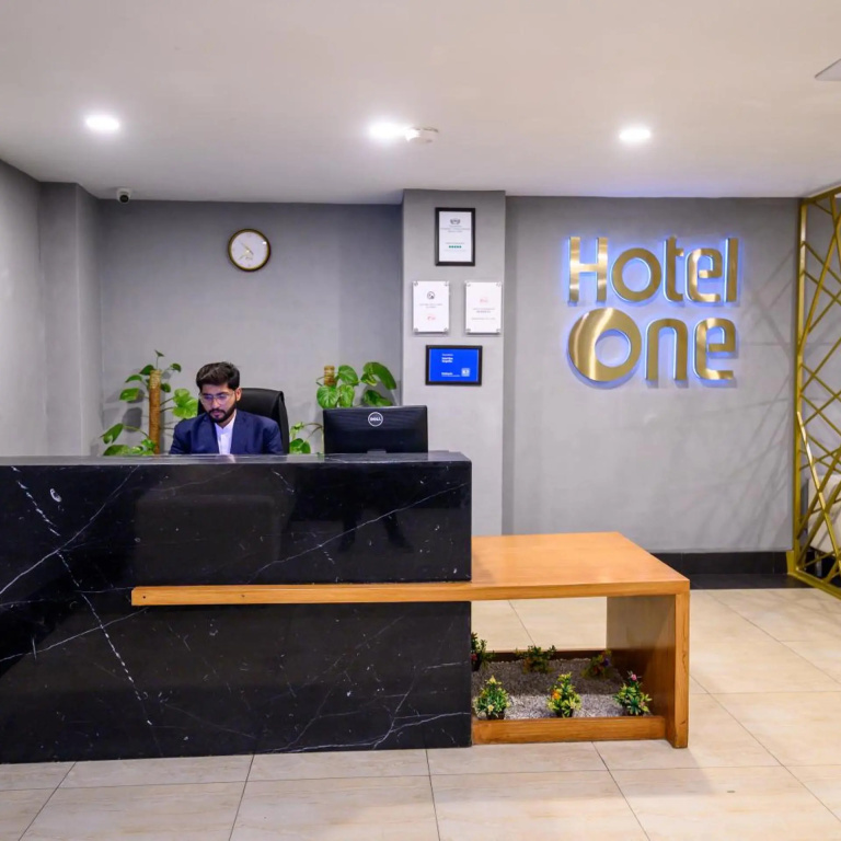 Hotel One Sargodha image 2