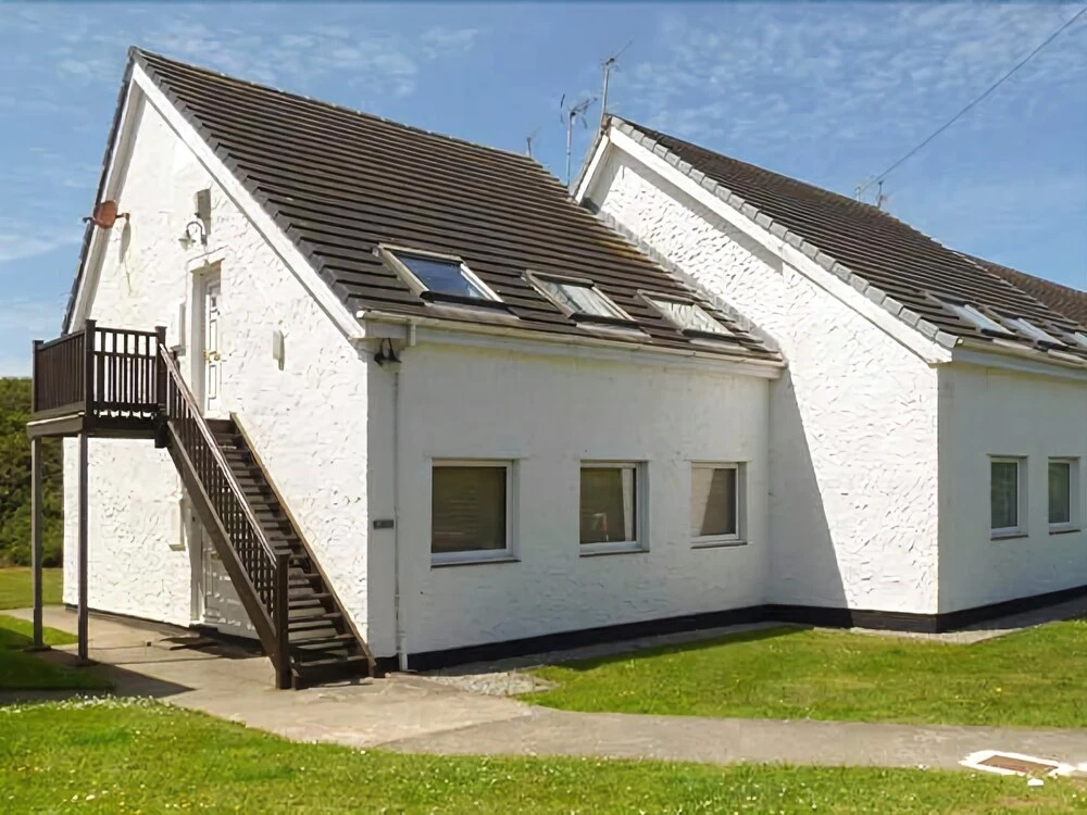24 Isallt Lodges