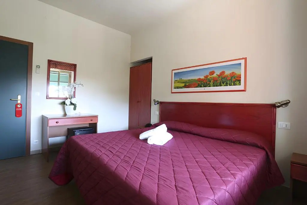 Standard Double room (full double bed)