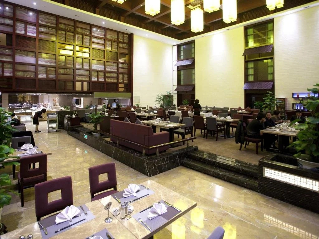 Food & Beverage