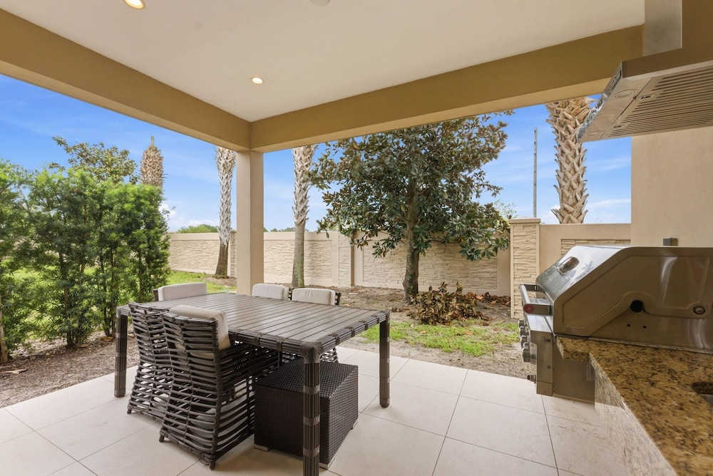 Magic Village 4br, Spacious and Stylish