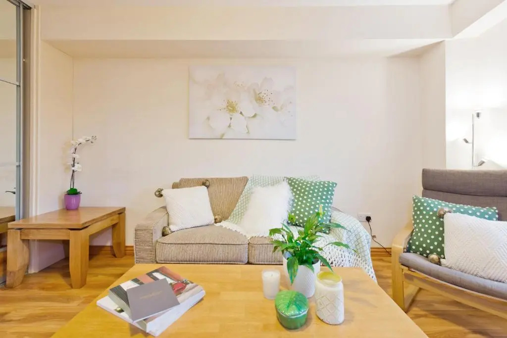 The Five Lamps Suites - Chambres