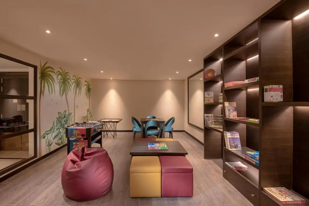 Lobby & Reception