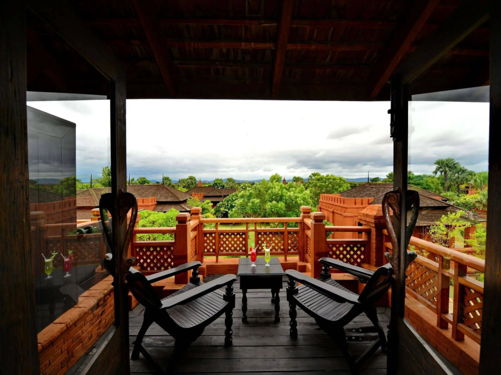 Balcony & Terrace