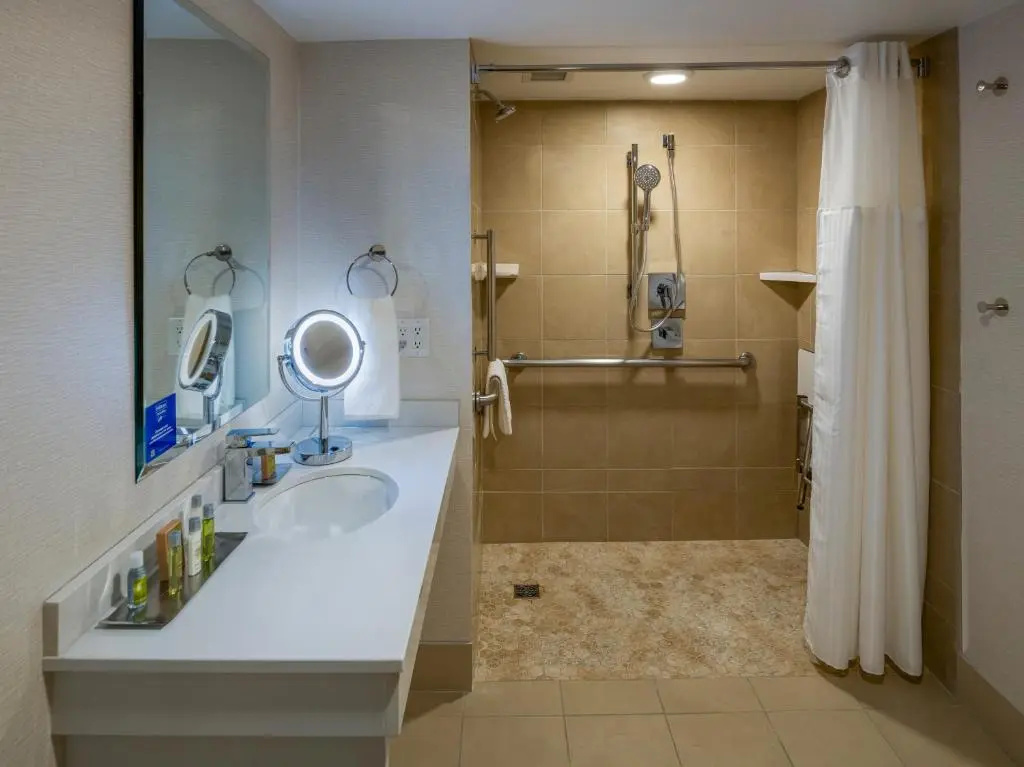 DoubleTree by Hilton Madison East - Chambres
