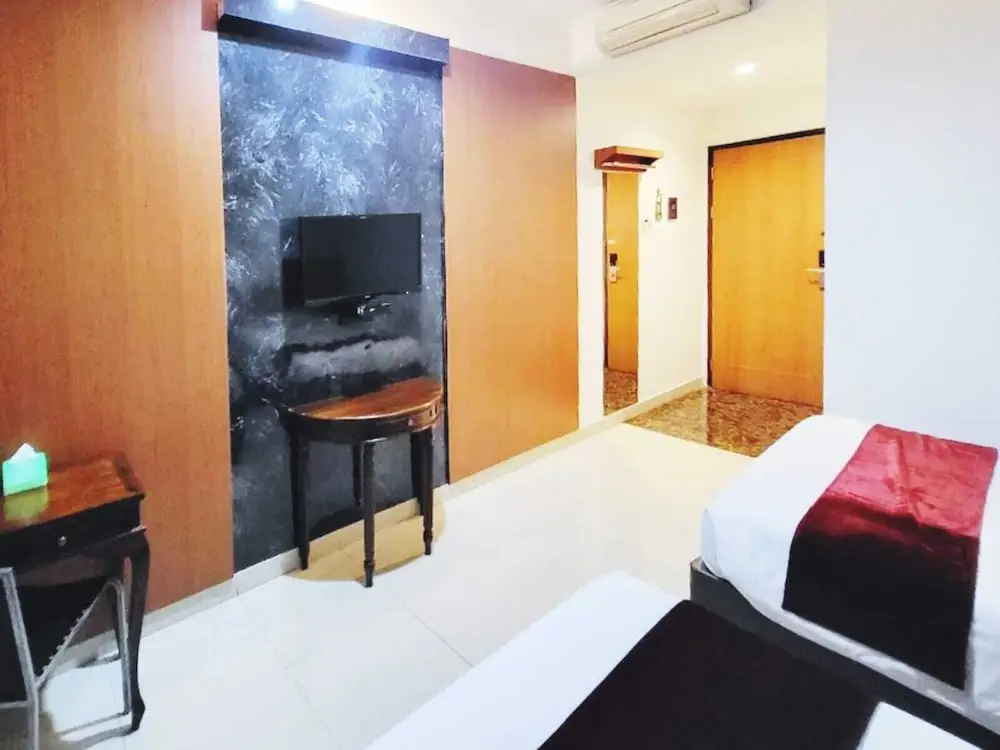 RedDoorz @ Alam Sutera - фото 17