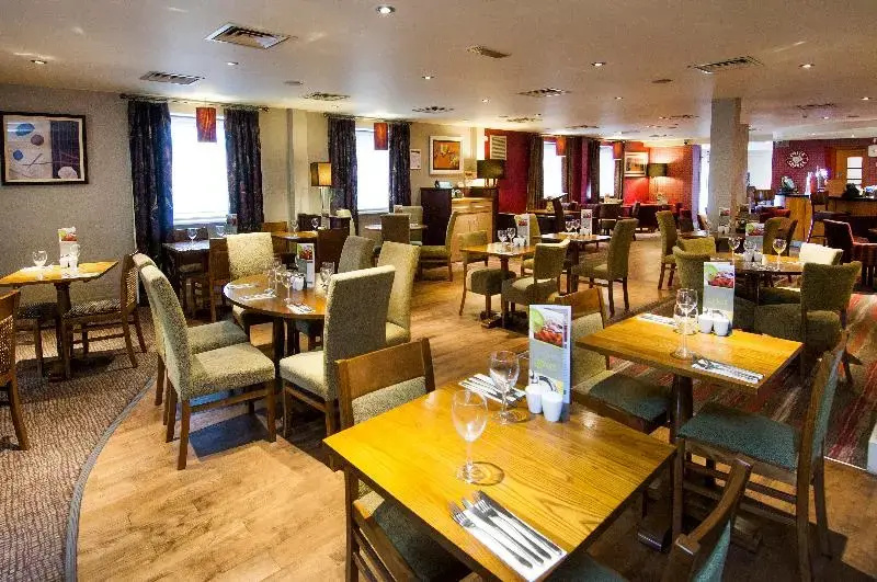 Premier Inn Leeds City West - Général