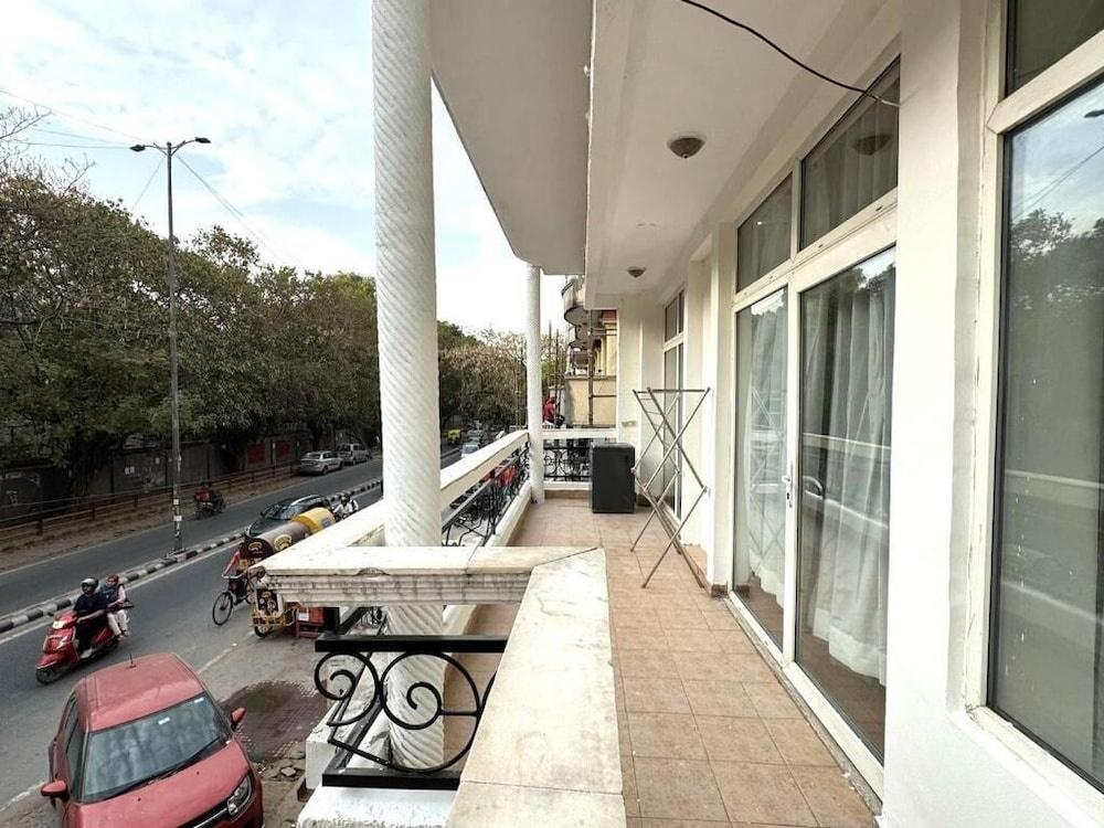 Fortune Home Service Apartment E-28 1A