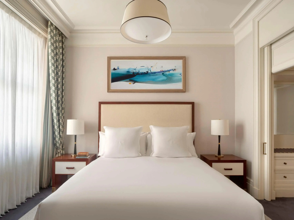 Raffles London at The OWO — фото