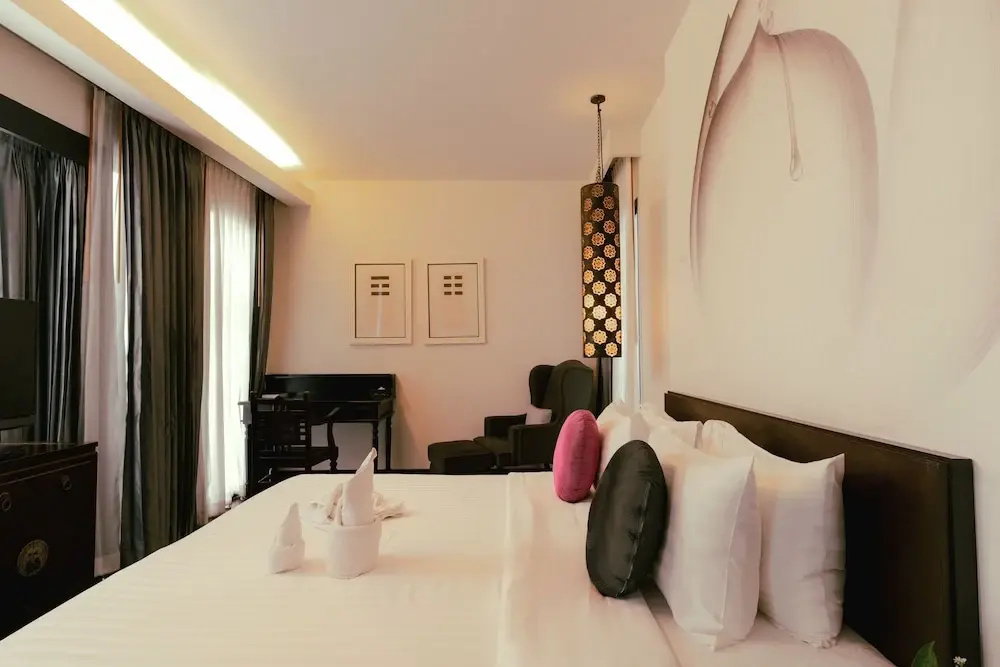 Premier Double room (full double bed)