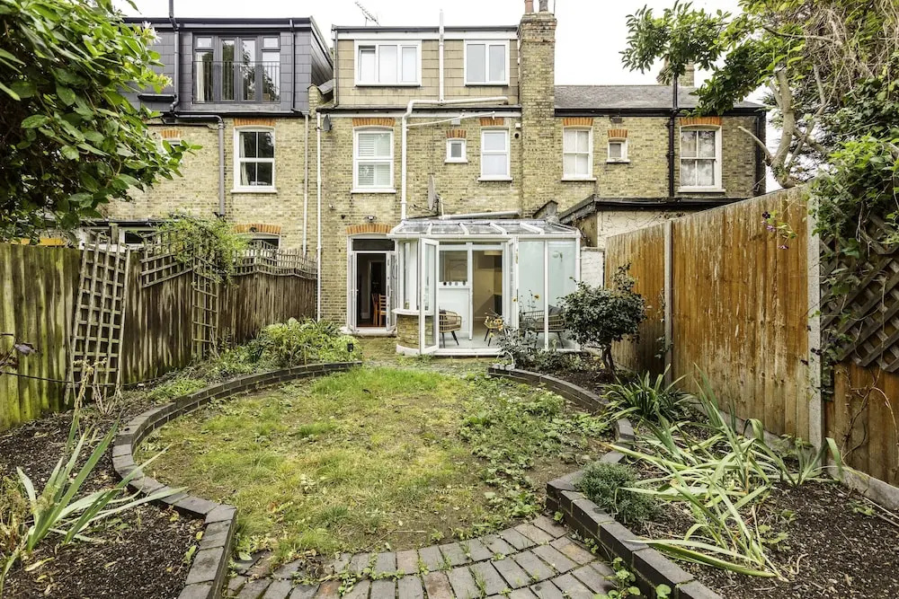 Terraced Edwardian House-poets' Corner