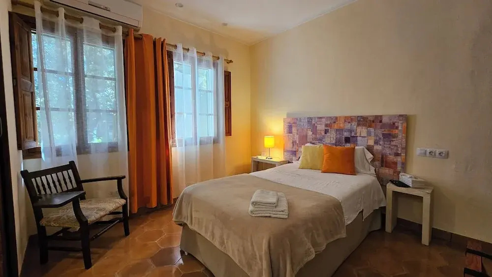 Standard Single room with garden view