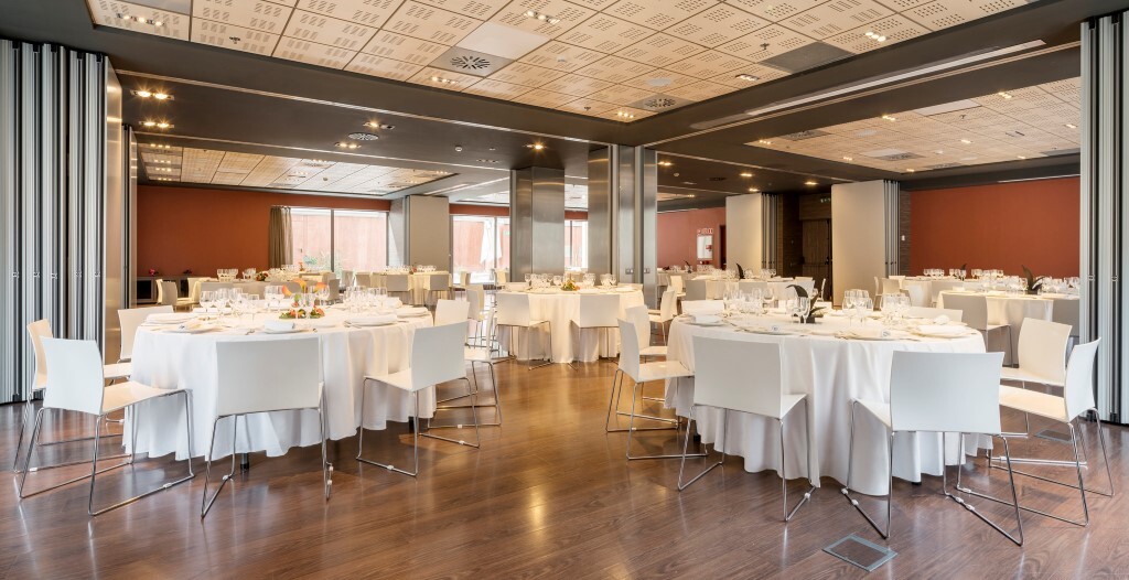 Hotel ILUNION Barcelona picture