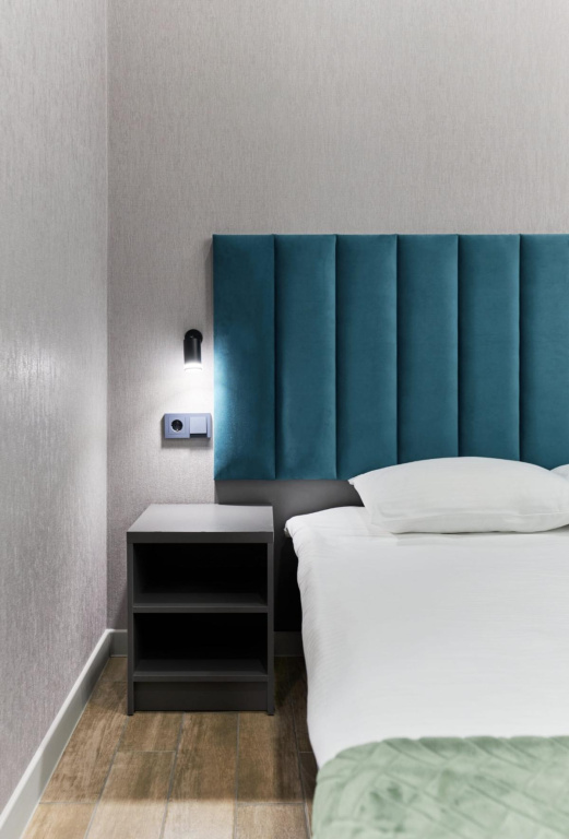 2 Bedrooms Quadruple Suite with balcony