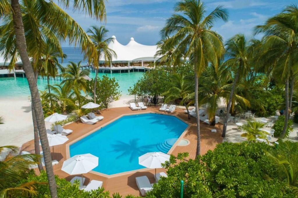 Safari Island Resort & Spa