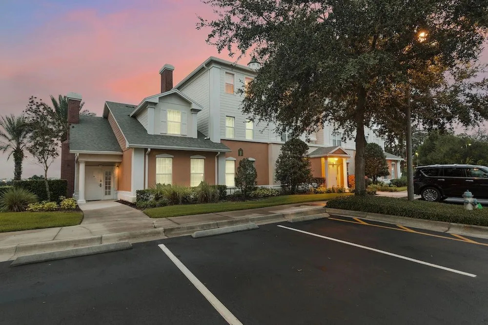 Palmer golf course 3 Br townhouse by RedAwning